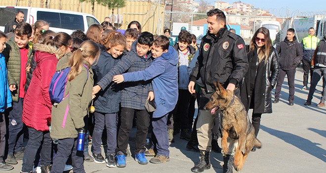 Asyaport’u Gezip Gümrük İşlemlerini İncelediler