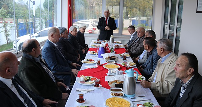 Başkan Yüksel Eski Dönem Muhtarlarını Unutmadı