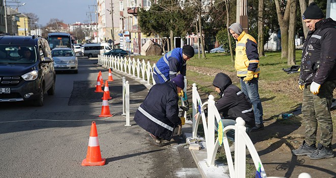 Belediye Ekipleri Çorlu’yu Güzelleştirmeye Çalışıyor