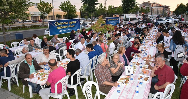 Çorlu Belediyesi İftarları Devam Ediyor