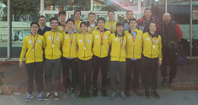 Tekirdağ’ın genç basketbolcuları Türkiye finallerine yenilgisiz gidiyor