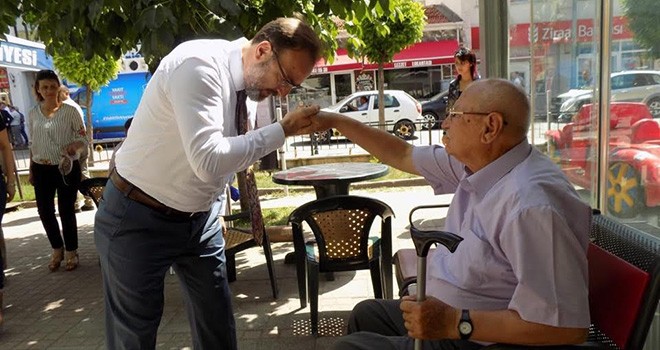 Tekirdağ Milletvekili Mustafa Yel'den Bayram Kutlaması