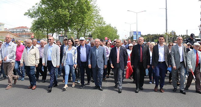 Başkan Rasim Yüksel 1 Mayıs Coşkusunu Emekçiler İle Birlikte Yaşadı