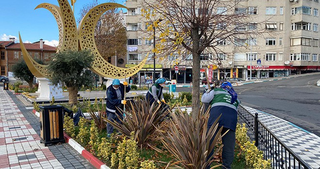 Nefes Alanlarının Bakımı Yapılıyor