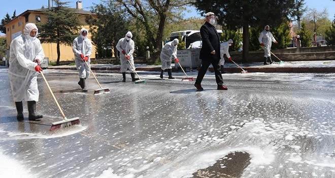 Ergene’nin cadde ve sokakları dezenfektanlı su ile yıkandı