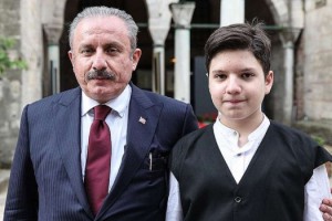 TBMM Başkanı Mustafa Şentop'un Oğlu Ömer Asım Hafızlık İcazeti Aldı