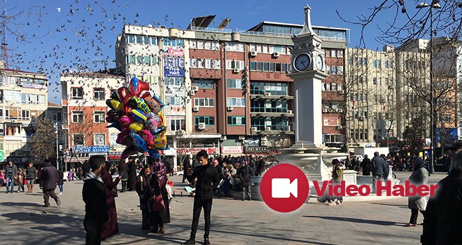 Güneşli havayı görenler kendini sokağa attı