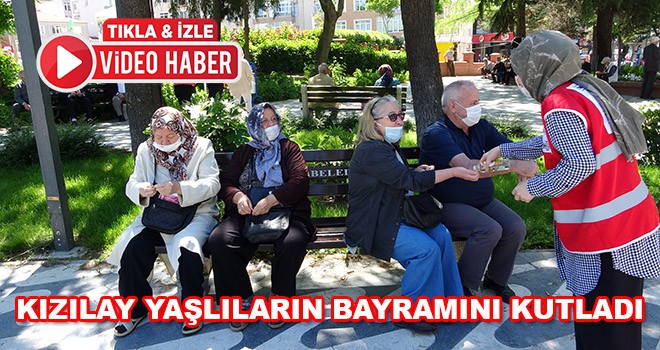 65 Yaş Üzeri Vatandaşlar Sokağa Çıktı Kızılay Bayramlarını Kutladı