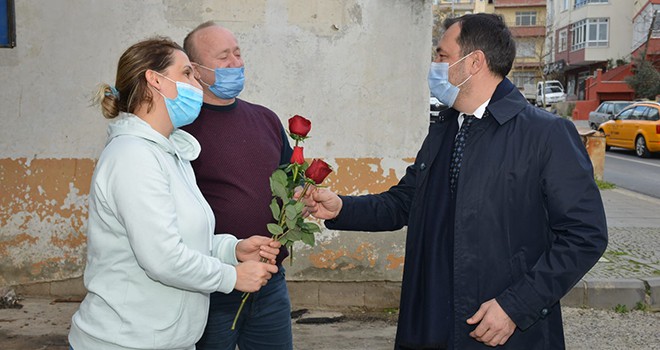 Başkan Cüneyt Yüksel Vatandaşların Yeni Yılını Kutladı