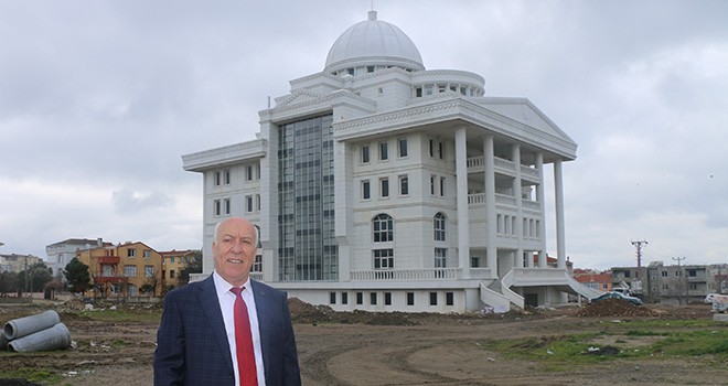 Tartışma Yaratan Binayla İlgili Başkan Uyan'dan Açıklama