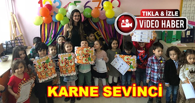 Çorlu'da öğrencilerin karne sevinci