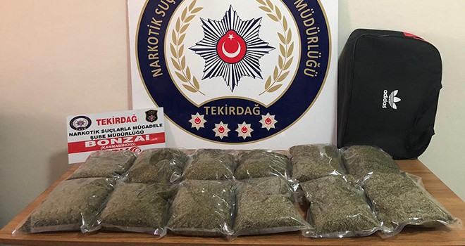 Çorlu’da 6 kilo 700 gram bonzai ele geçirildi